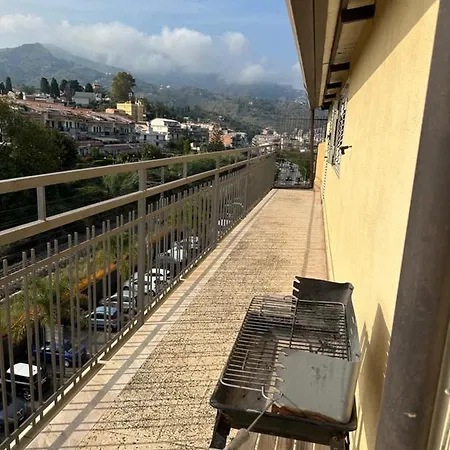 Attico Di Giggia Apartamento Giardini Naxos
